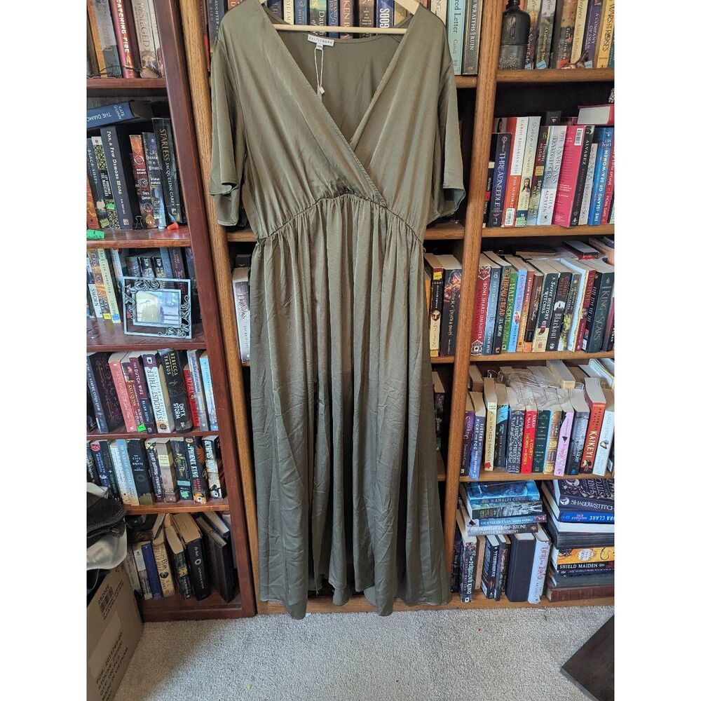 NWT Baltic Born Flowing Green Maxi Dress Elegant Wedding Guest Style Size 3XL